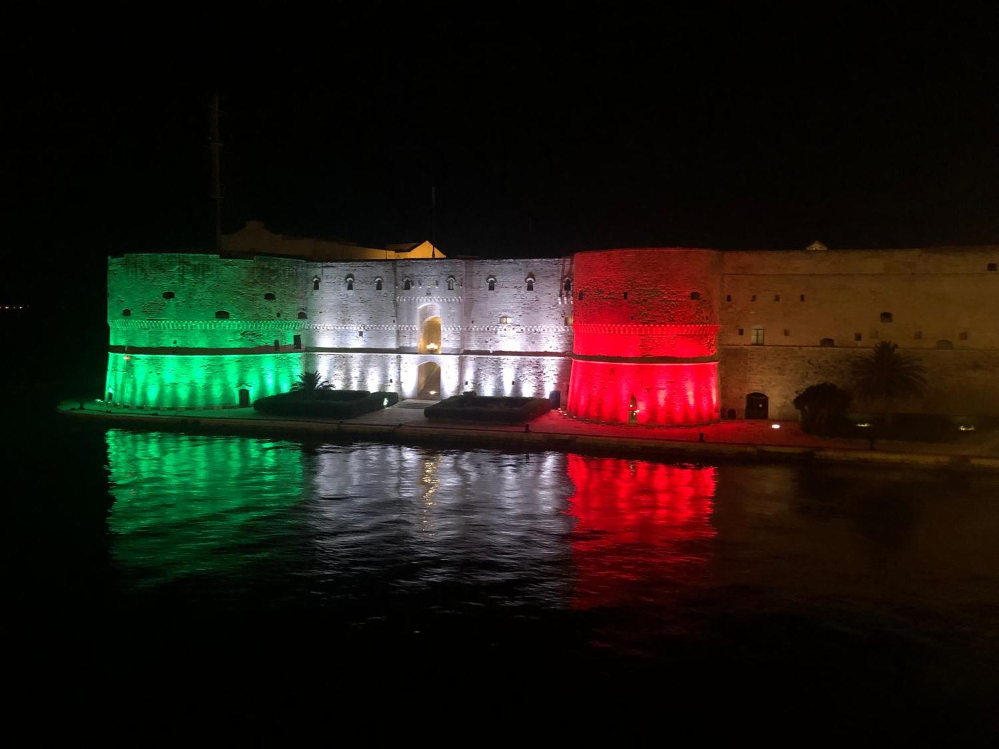 Downtown Lodge Museum Taranto Kültér fotó